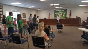 4-H'ers tour Clemmons Village Hall